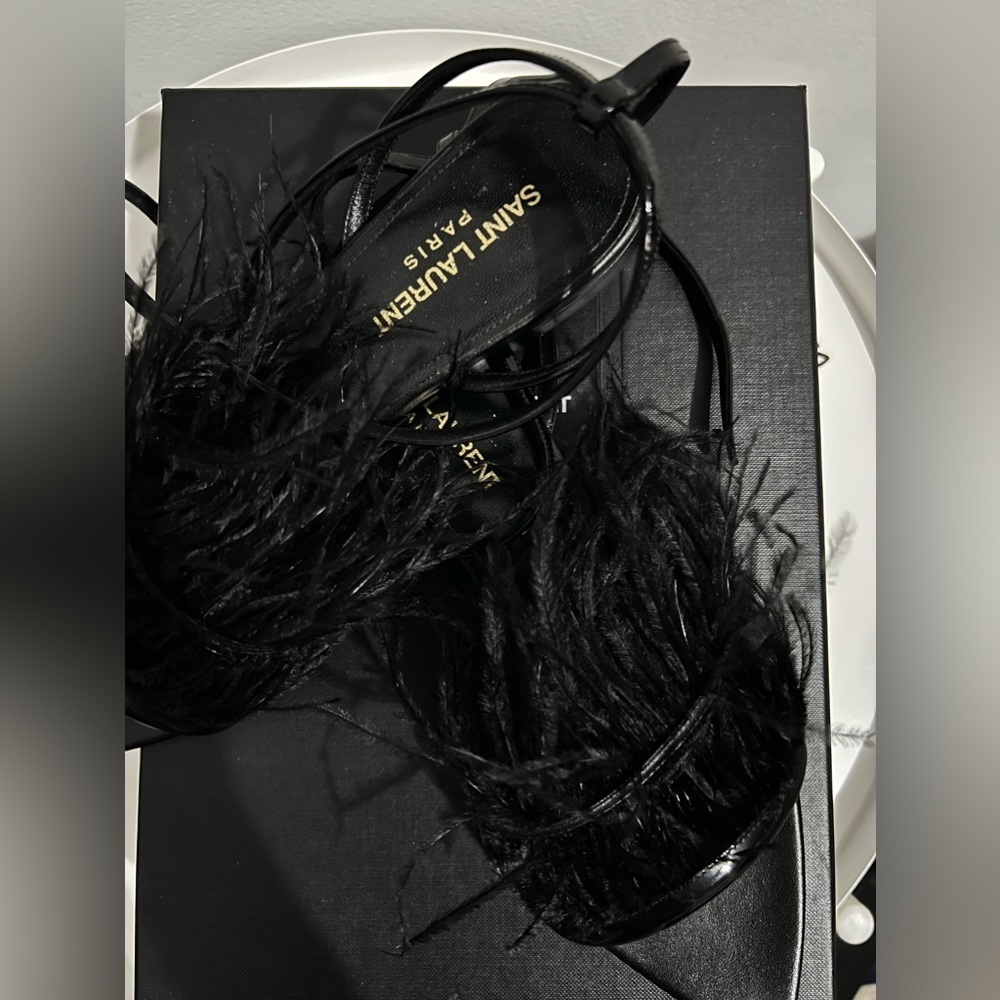 AUTHENTIC YSL FLAT SANDALS DECORATED WITH FEATHERS SIZE 8 - Picture 3 of 11